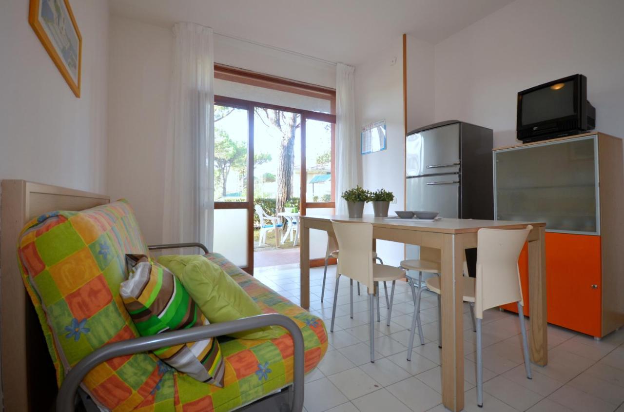 Villaggio Delle Meduse Bibione Exteriör bild